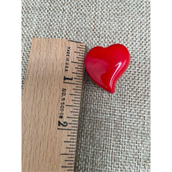 Valentines Bundle of 2 Brooches Silver Angel and Red Clay Heart - Picture 6 of 7